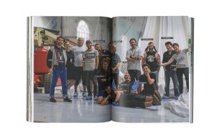 Katharina Grosse &ndash; Knot Book